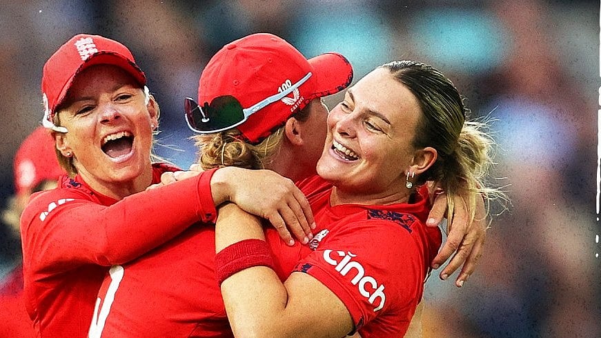 X | England Cricket  : England Women celebrate win over New Zealand Women in the 4th T20I match.